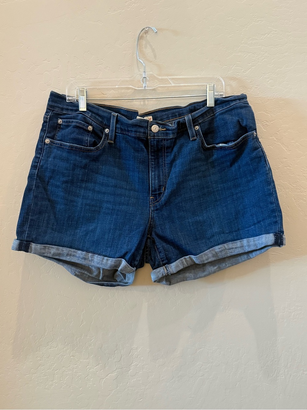 Levi's Dark Blue Rolled-Hem Denim Shorts #P141
